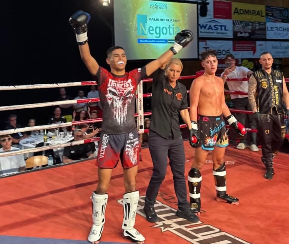 ПИРӮЗИИ МУҲАММАД АЗИМОВ ДАР МУСОБИҚОТИ BUSINESS FIGHT NIGHT   